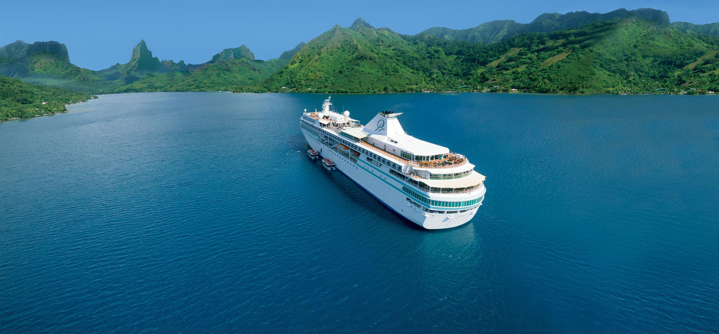 Image: The Gauguin sailing Moorea. (photo courtesy of Paul Gauguin Cruises)