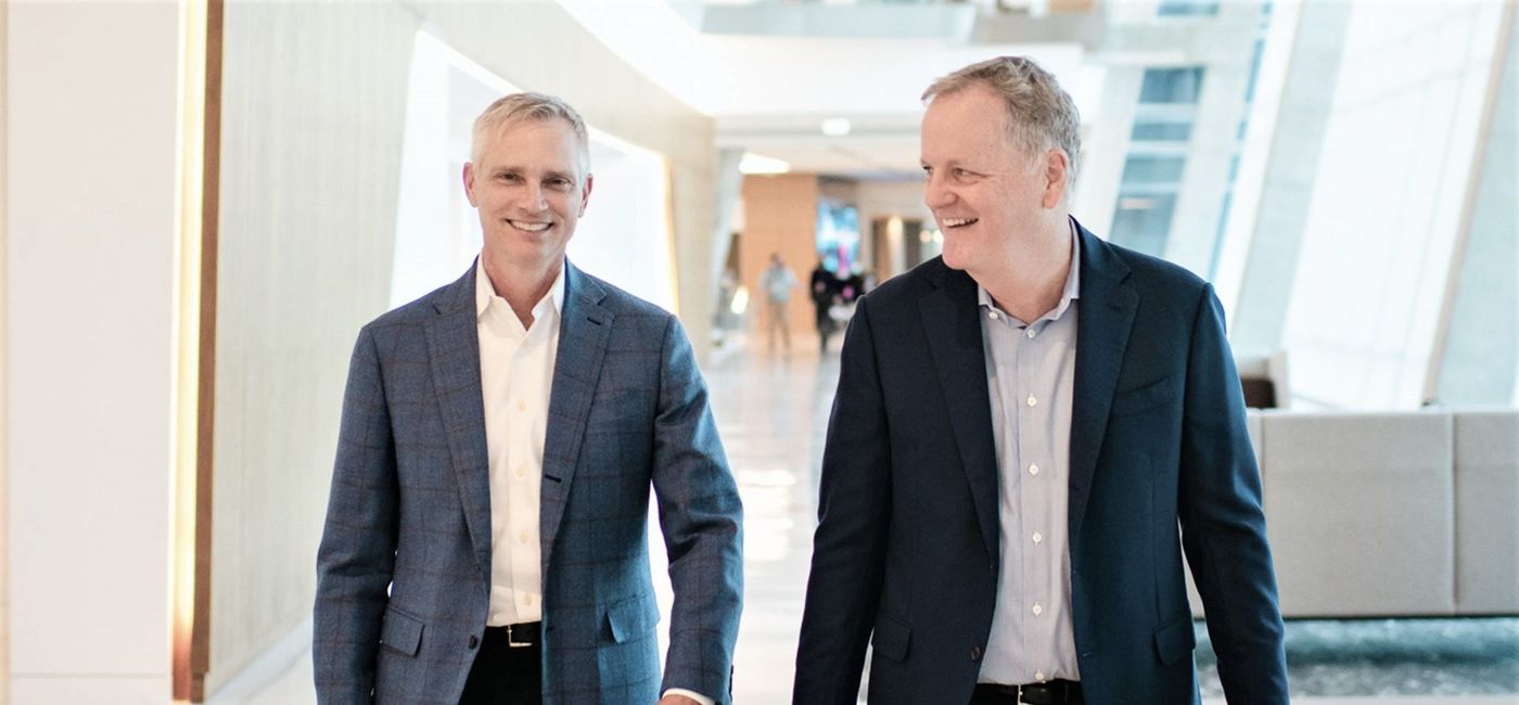 Image: American Airlines CEO Doug Parker, right, walks with his successor, Robert Isom. (American Airlines)