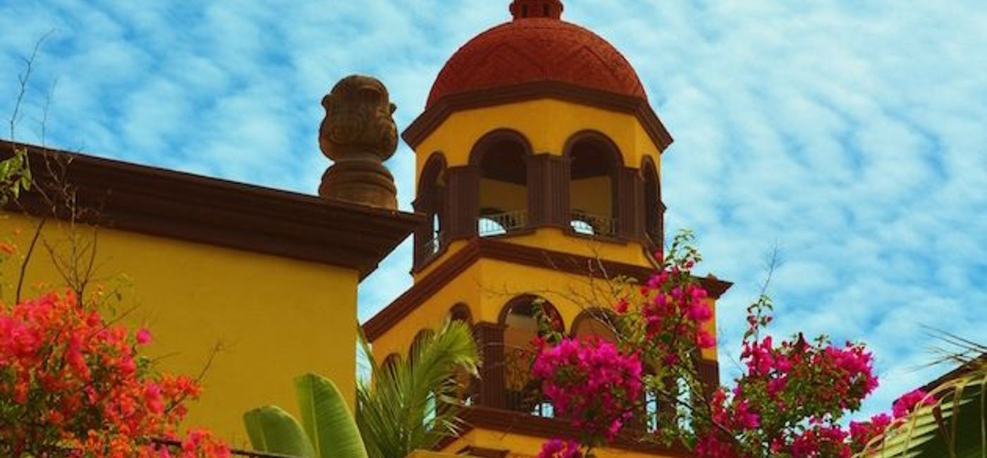 Image: PHOTO: Hacienda Cerritos, Todos Santos, Mexico. (photo by Noreen Kompanik)