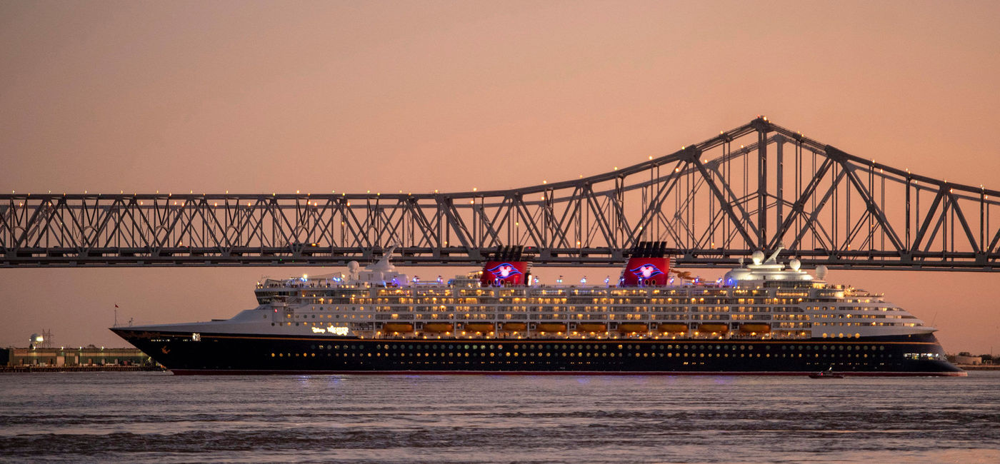 Image: Disney Cruise Lines's Disney Wonder. (photo via Disney Cruise Line Media)