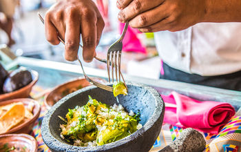 Homemade guacamole at Wyndham Alltra Playa del Carmen