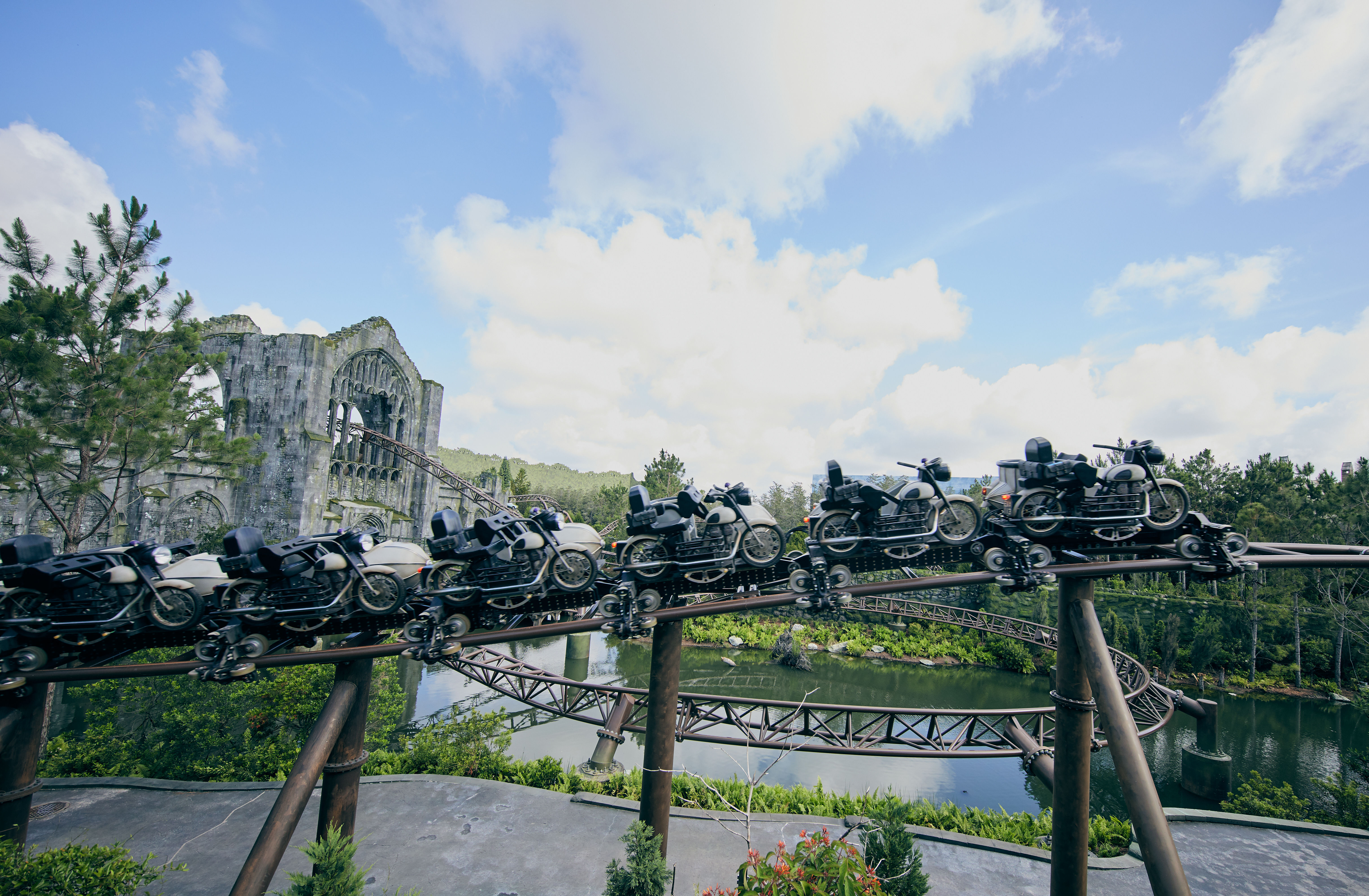 Universal Orlando s New Hagrid Ride Had 10 Hour Wait Time on