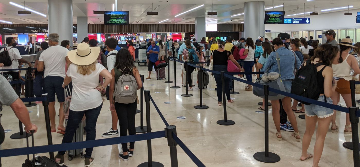 Image: The security line at Cancun Airport (photo by Eric Bowman)