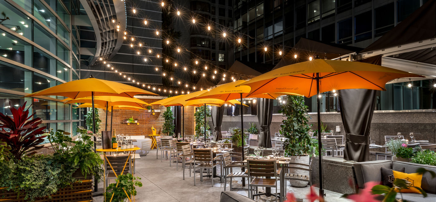 Image: Renoir La Terrasse at Sofitel Golden Mile in Montreal. (Photo: Sofitel Montreal)