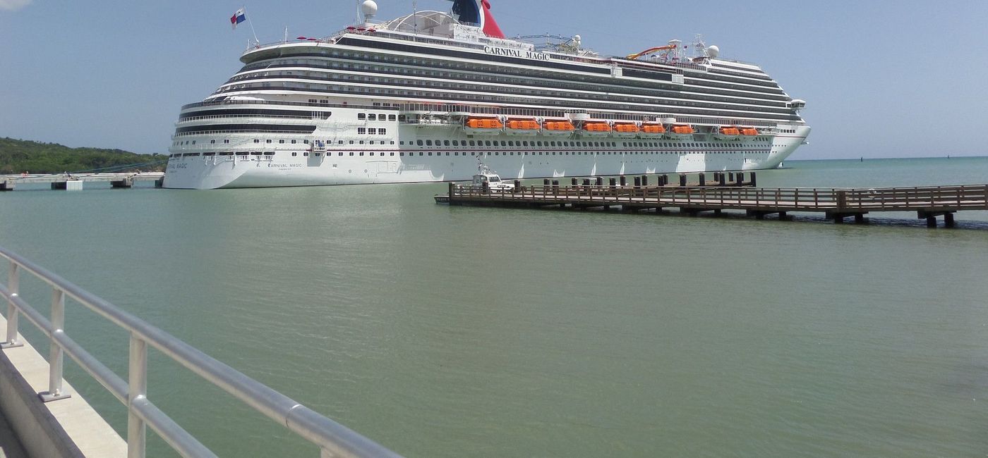 Image: Carnival Magic (Mike Carter / Flickr)