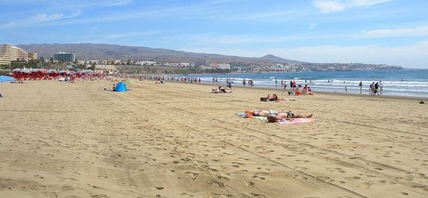 Image: PHOTO: Playa del Ingles. (photo via flickr/jay-jerry) (flickr)