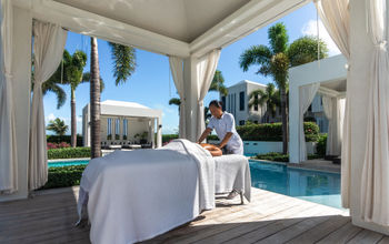 Rental Escapes villa with staff
