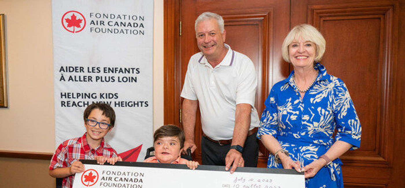 Image: The Air Canada Foundation raised a record of nearly?$1.3 million?during the 11th edition of its annual golf tournament. (CNW Group/Air Canada)