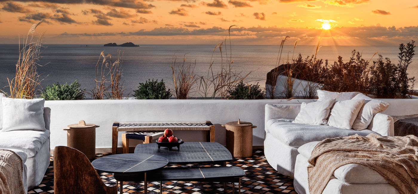 Image: PHOTO: Panoptis Escape Villa, Mykonos, Greece. (Photo courtesy of Small Luxury Hotels of the World)