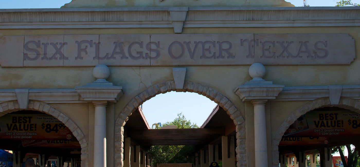 Image: PHOTO: The entrance to Six Flags Over Texas. (photo via Flickr/Bryan Kemp) 