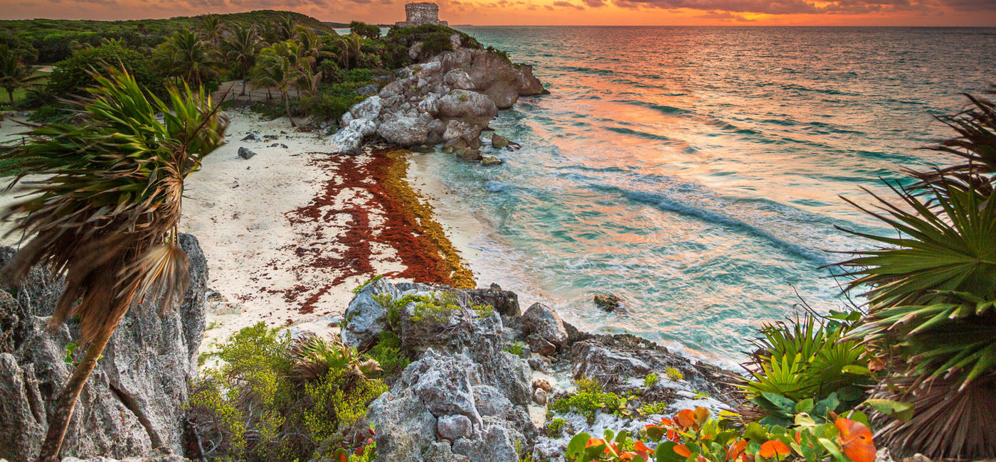 Image: Sunrise in Riviera Maya (photo via Eric Lindberg)