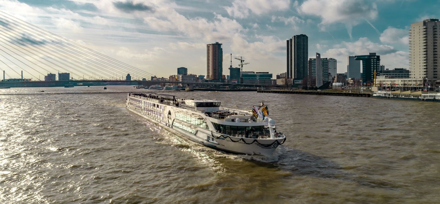 Image: Riviera River Cruises' MS Geoffrey Chaucer. (photo via Riviera River Cruises)