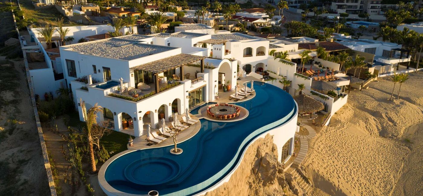Photo: La Datcha in Los Cabos, Mexico. (photo courtesy of Rental Escapes)