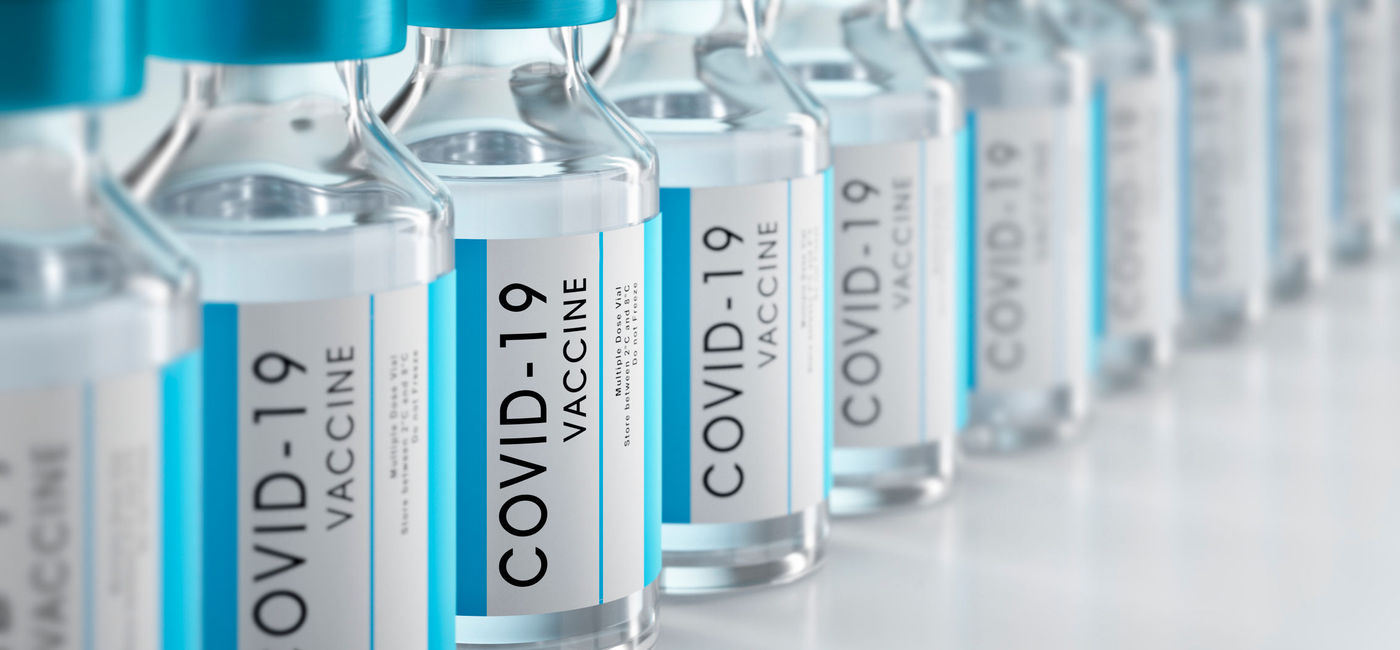 Image: Vaccines make travelers feel safer. (photo via peterschreiber.media / iStock / Getty Images Plus)