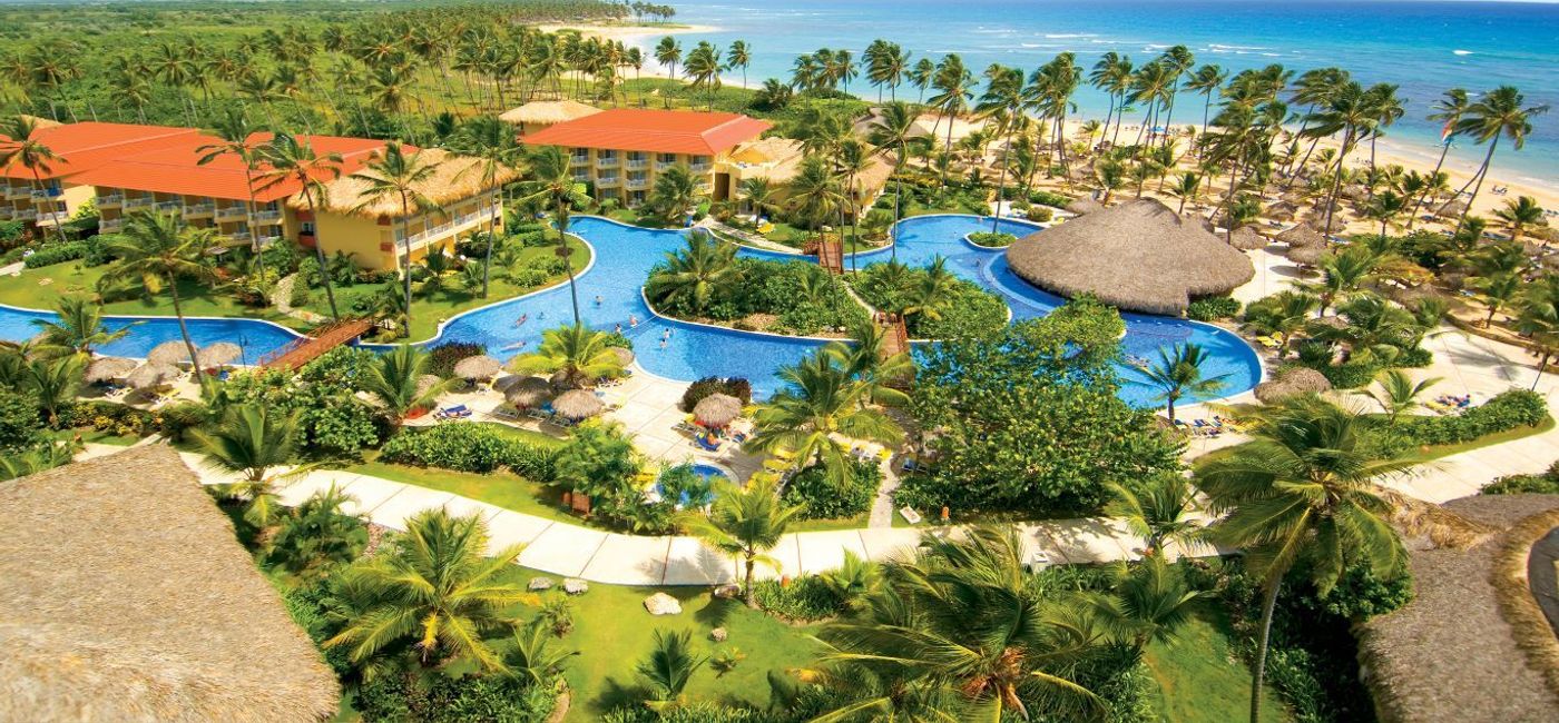 Image: Aerial view of Dreams Punta Cana Resort & Spa. (photo via Apple Leisure Group Vacations)