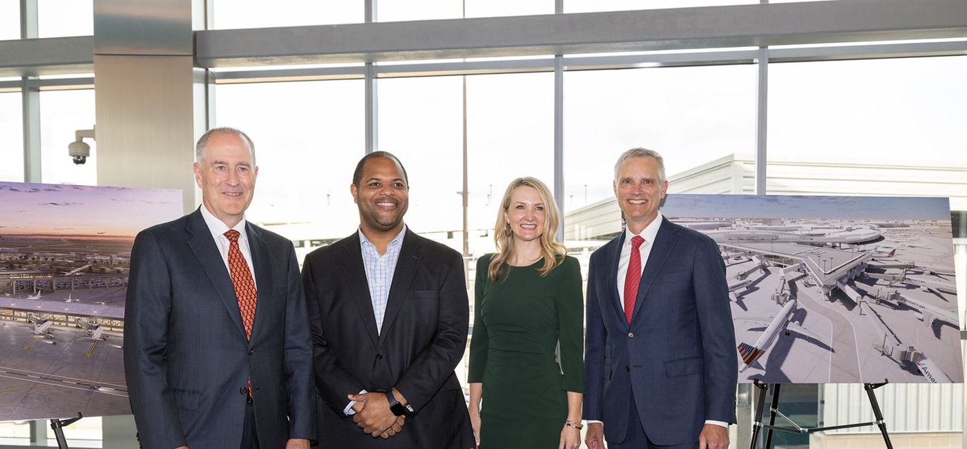 Image: DFW CEO Sean Donohue, Dallas Mayor Eric L. Johnson, Fort Worth Mayor Mattie Parker and American Airlines CEO Robert Isom pictured (L-R) at the special event at DFW. (Photo Credit: American Airlines)