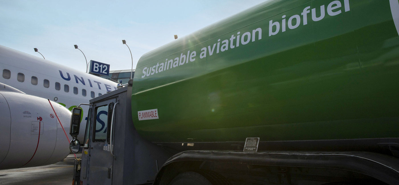 Image: United, Honeywell invest in new Clean Tech Venture. (photo via United Airlines Media)