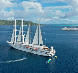 Windstar ships in Tahiti
