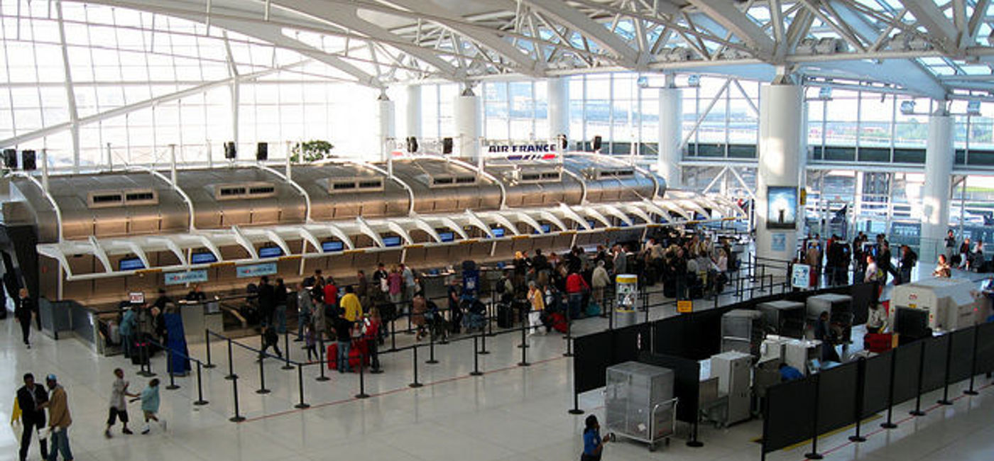 Image: PHOTO: JFK Airport is the site of various unsuccessful smuggling attempts. (photo via Flickr/Eric Salard)