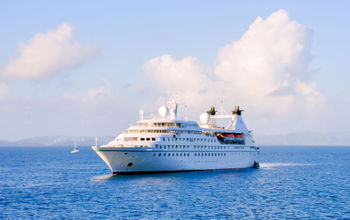 Windstar&#39;s Star Legend at sea