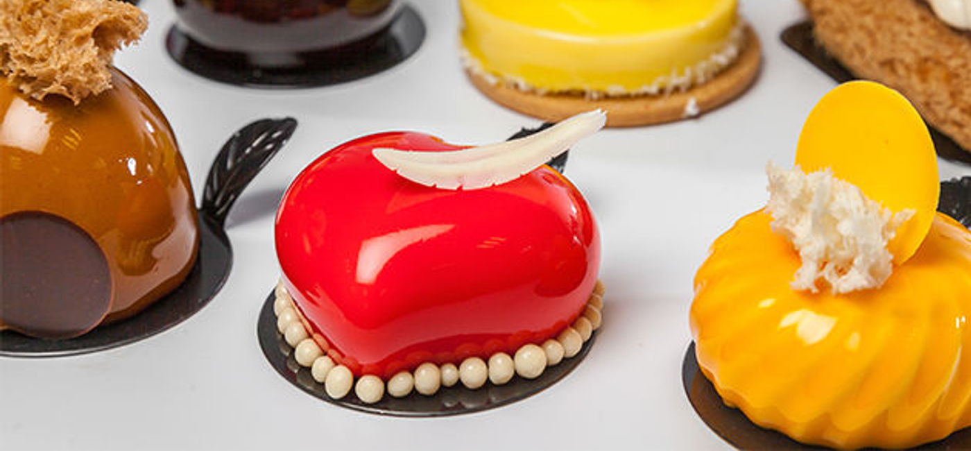 Image: PHOTO: Pastries from Chef Antonio Bachour. (photo courtesy of Palace Resorts)