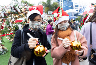 Hong Kong, FAM trips, Christmas, winter, activities, Santa hats, bulbs