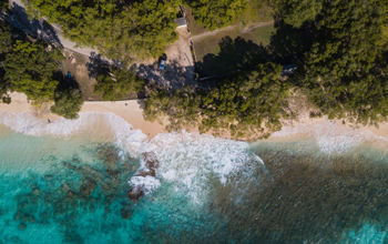 The beaches of Barbados are ideal for water sports. (Photo via BTMI).