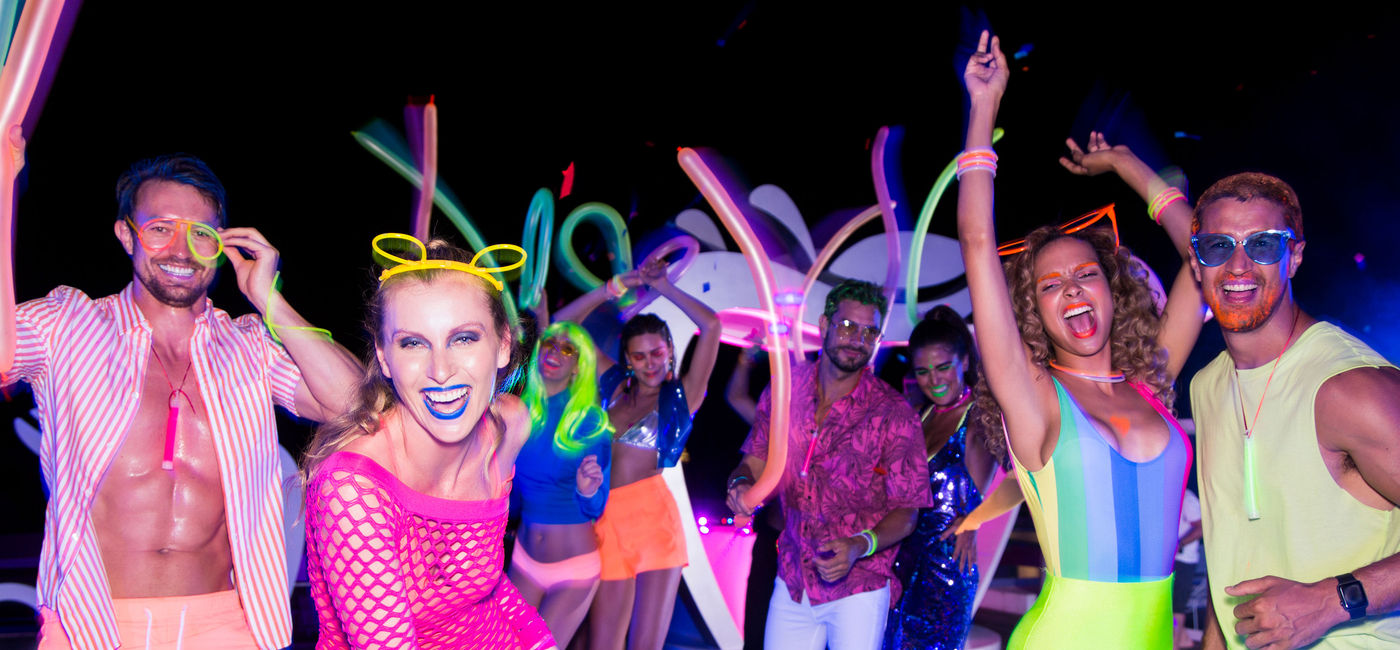 Image: PHOTO: Let it Glow theme night at Temptation Cancun Resort. (photo via Original Group)