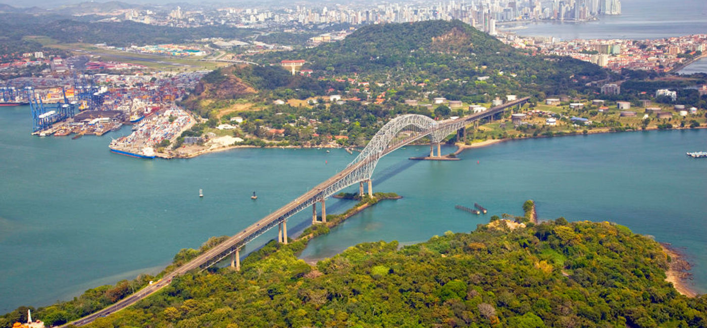Image: Aerial view; Bridge of the Americas, Panama (Thinkstock)