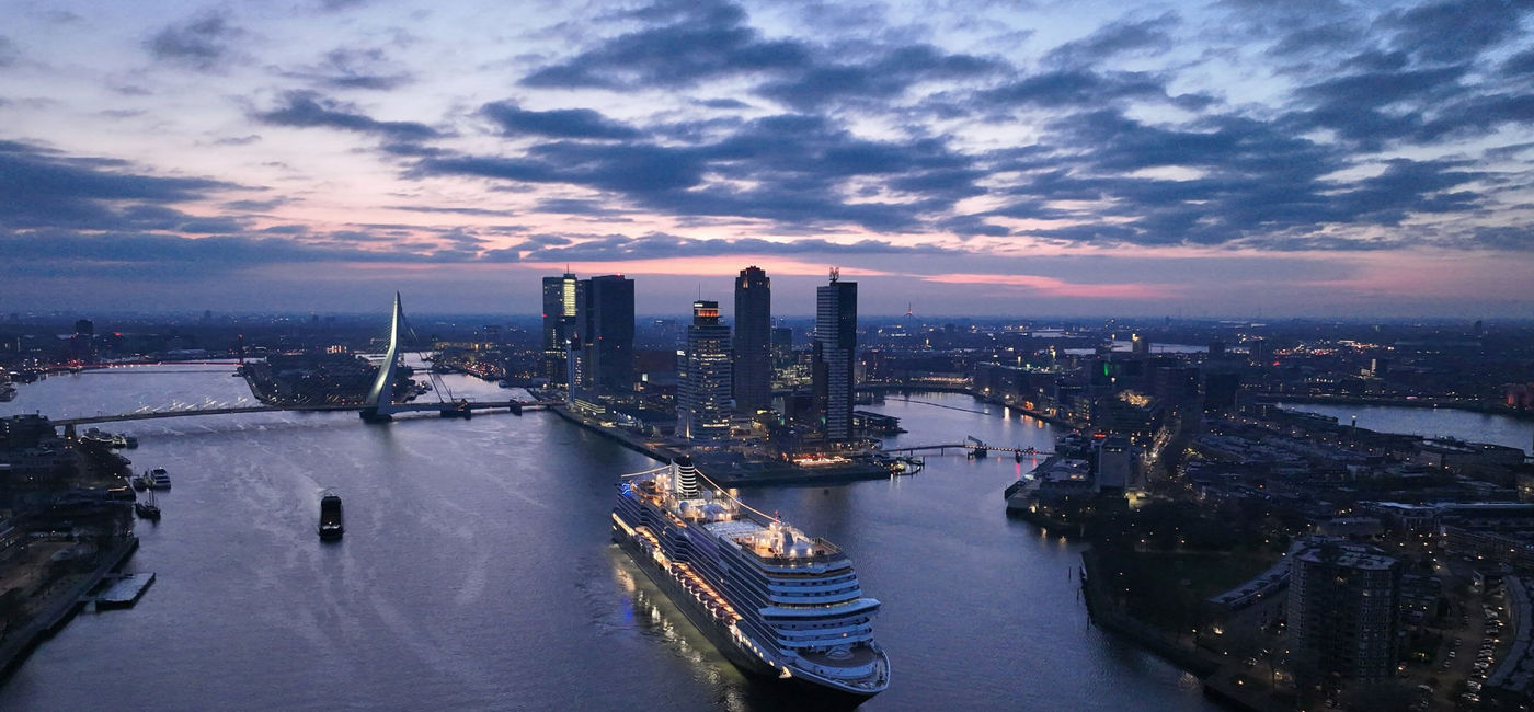 Image: Rotterdam arrives in Rotterdam, Netherlands. (Photo Credit: Holland America Line)