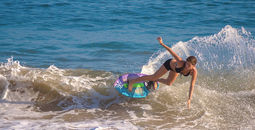 Puerto Escondido is famous for its waves for expert surfers and has places for beginners