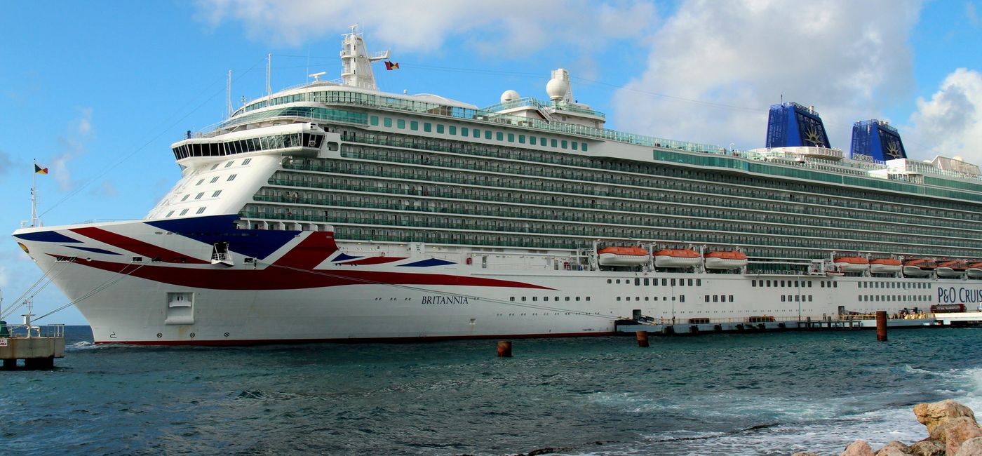 Image: P&O Cruises : BRITANNIA (Photo via Prayitno / Thank you for (12 millions +) view / flickr)