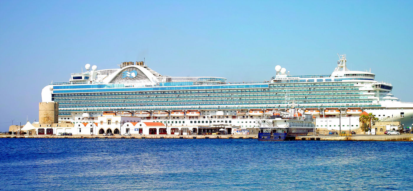 Image: Emerald Princess in the port of Rhodes City, Greece (Photo via Peter Linke / flickr)
