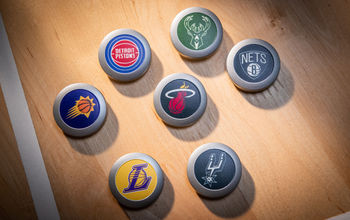 Medallions that can be decorated with NBA and WNBA logos.