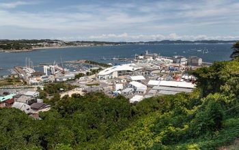 Enoshima Yacht Harbour