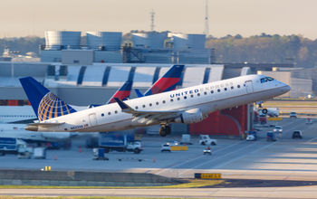 United Express Mesa Airlines Embraer 175 airplane Atlanta airport