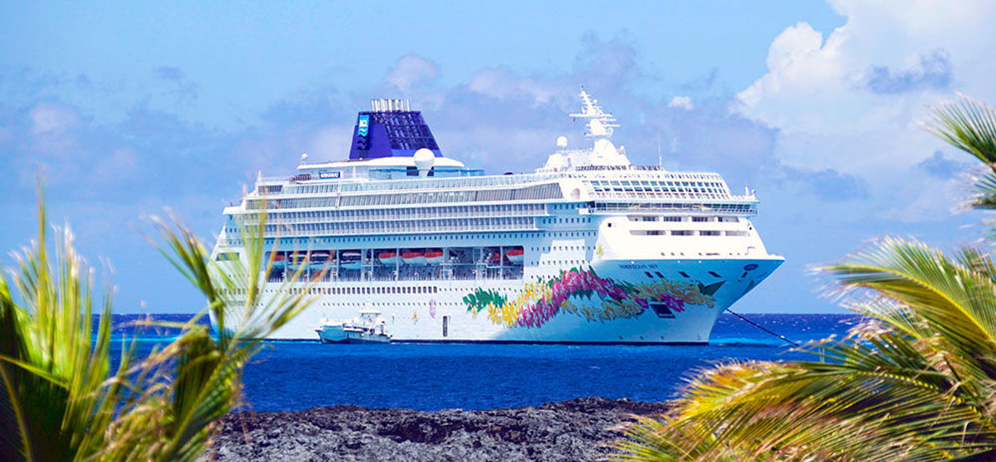 Image: PHOTO: Norwegian Sky anchored at Norwegian Cruise Line's Great Stirrup Cay private island. (photo by Jason Leppert)