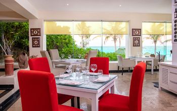 The White Box at The Pyramid at Grand Oasis and Grand Oasis Cancun