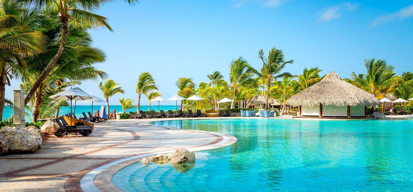 Image: Quiet pool area at Sanctuary Cap Cana. (photo via Playa Hotels & Resorts)