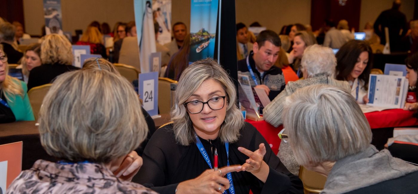 Image: Canadian and U.S. Direct Travel leisure advisors gathered together for the first time in Chicago. (Photo Credit: Direct Travel)