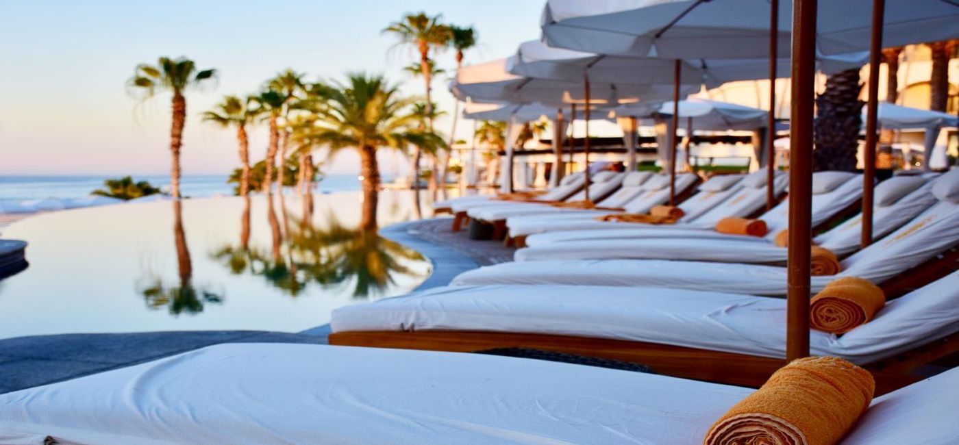 Image: PHOTO: Travelers can book a stay this summer with over 1,000 resorts to choose from with Carefree Bookings (photo via Overseas Leisure Group)