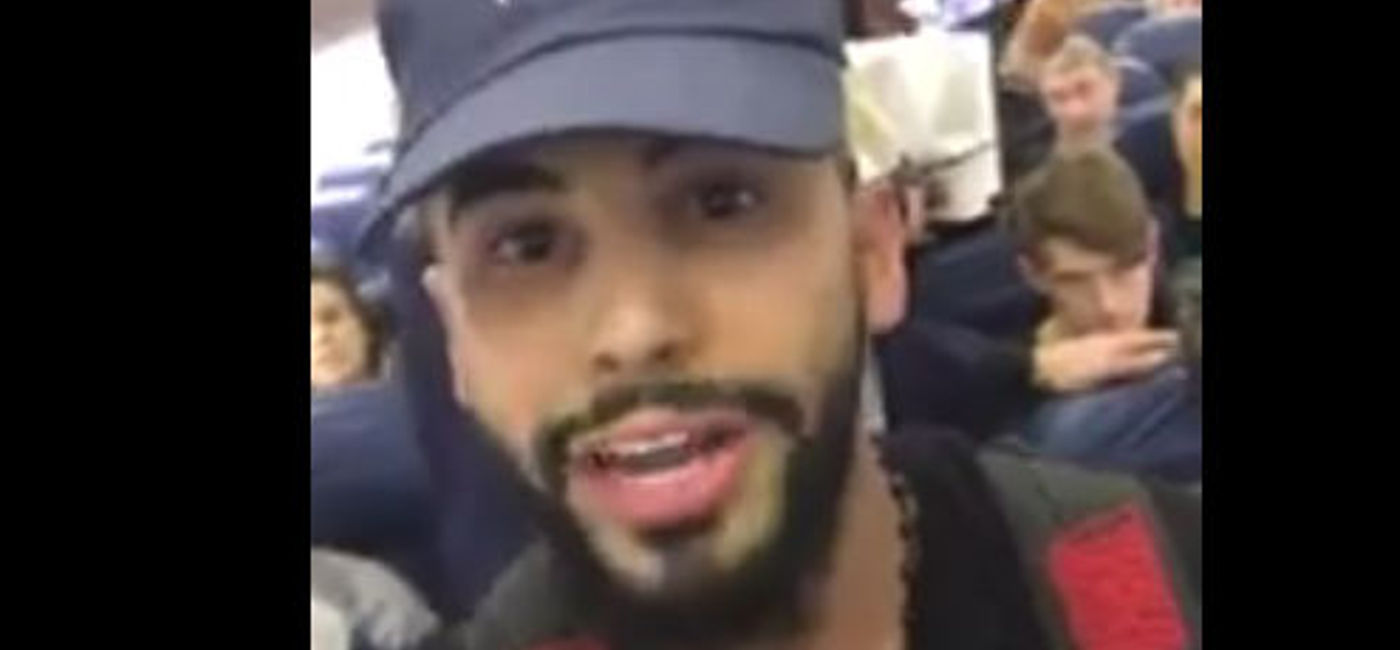 Image: Adam Saleh kicked off Delta flight.  (Adam Saleh Twitter)