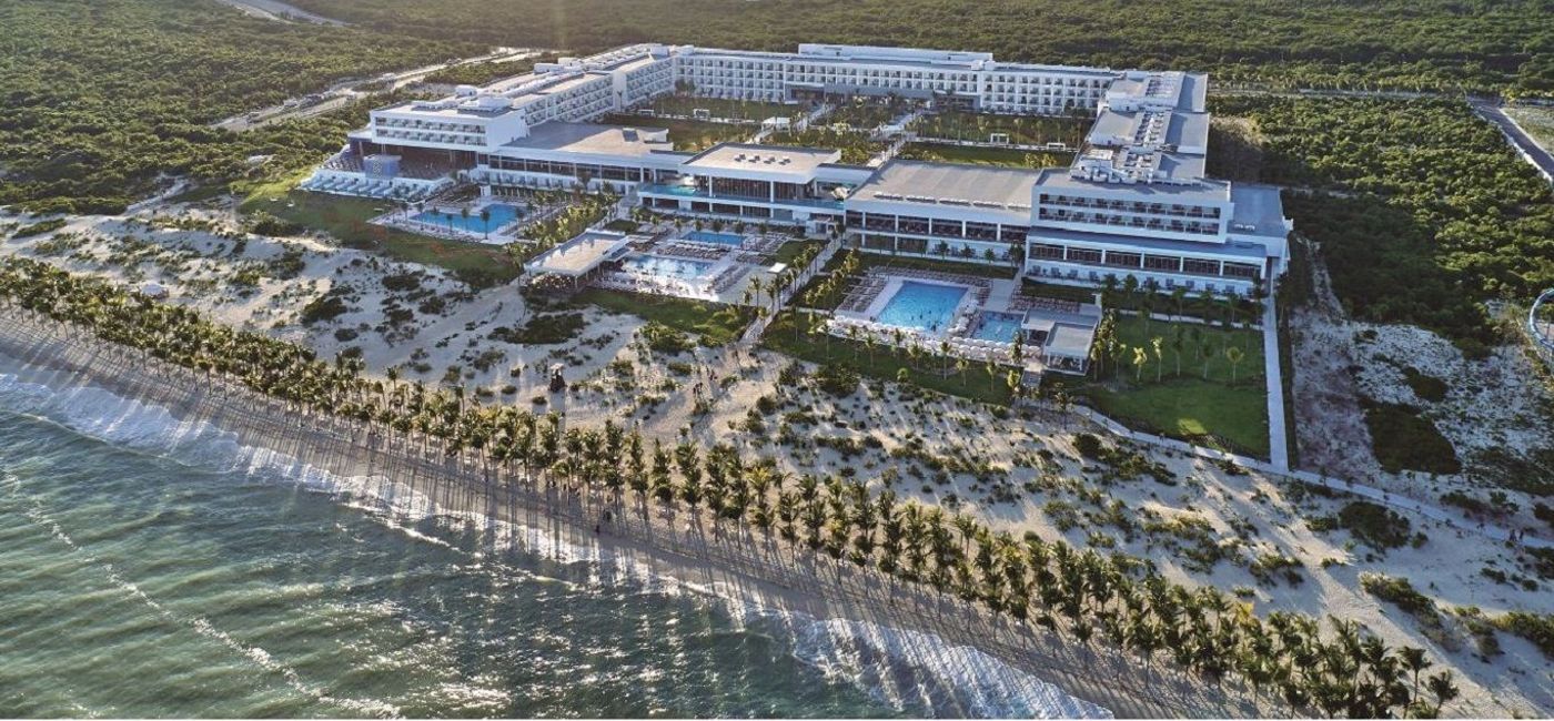 Image: Aerial view of Riu Palace Costa Mujeres. (photo via RIU Hotels & Resorts)