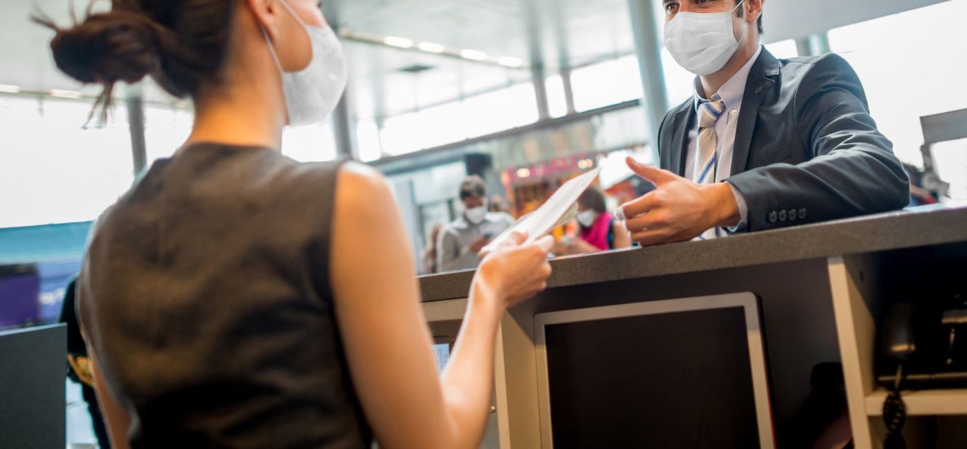 Image: Una de las prioridades de CITUR es la estandarización de los Protocolos bio-sanitarios de viaje y turismo en las Américas. (Photo: via andresr / gettty images).