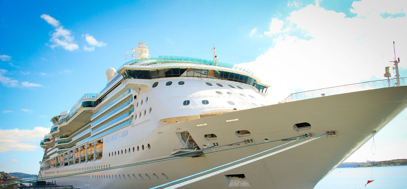 Image: PHOTO: Agents are gearing up for the ultra-busy Wave Season cruise booking bonanza. (photo via Flickr/John Hughes)