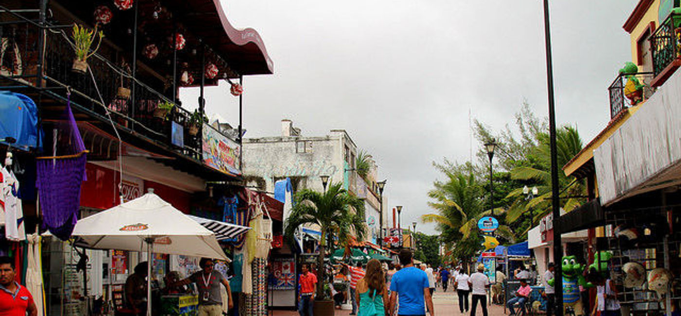 Image: PHOTO: Playa del Carmen’s downtown and side streets were made for exploring. (photo via Flickr/Prayitno)