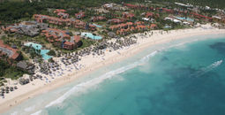 Princess Hotels & Resorts, Tropical Deluxe Princess resort