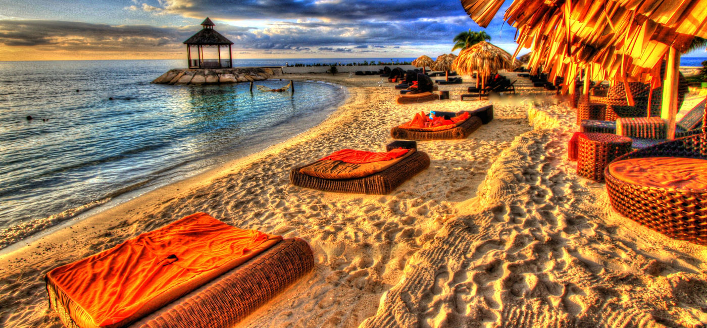 Image: this photo was taken at a vacation resort in Montego Bay , Jamaica. (photo via Isabel_HP / iStock / Getty Images Plus)