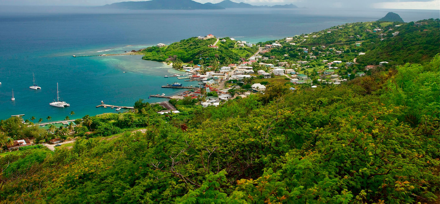 Image: Union Island Clifton Bay Saint-Vincent and the Grenadines Island Windward islands Caribbean Sea Antilles (photo via happytrip / iStock / Getty Images Plus)