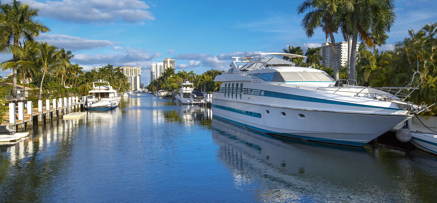 Image: Luxurious yacht and waterfront homes in Fort Lauderdale, Florida (Levranii / iStock / Getty Images Plus)